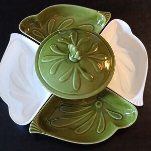 VINTAGE SERVING BOWLS SET